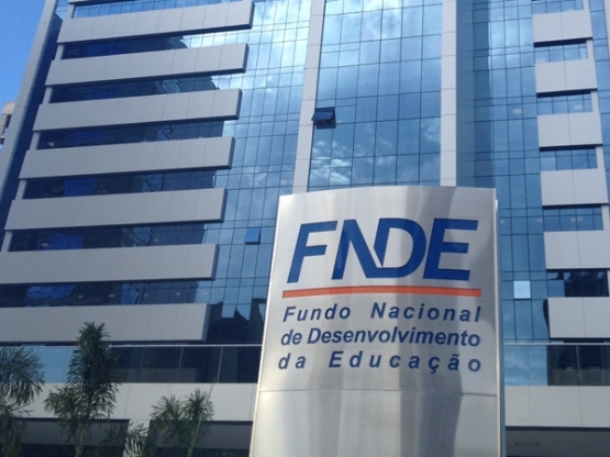 FNDE dá mais 90 dias para secretarias informarem CNPJ.